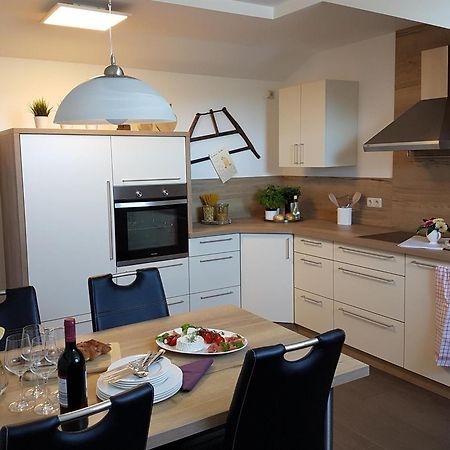 Ferienwohnung An Der Kleinen Schreinerei Hallschlag Pokoj fotografie